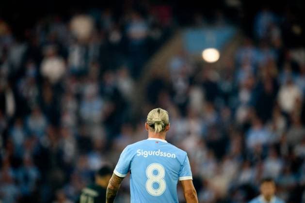 250805 The back pf Arnor Sigurdsson of Malmö FF during the UEFA Champions League qualifier football match between Malmö FF and FC Copenhagen on August 5, 2025 in Malmö. Photo: Carl Sandin BILDBYRAN kod CS CS0745 fotboll football soccer fotball uefa champions league champions league malmö ff fc copenhagen bbeng Copyright: CARLxSANDIN BB250805CS106