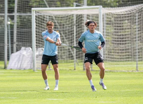 Fussball, Herren, Saison 2025 26, 2. Bundesliga, Hertha BSC, Training, v.l. Marton Dardai (Hertha BSC), Fabian Reese (Hertha BSC), 06.08. 2025,