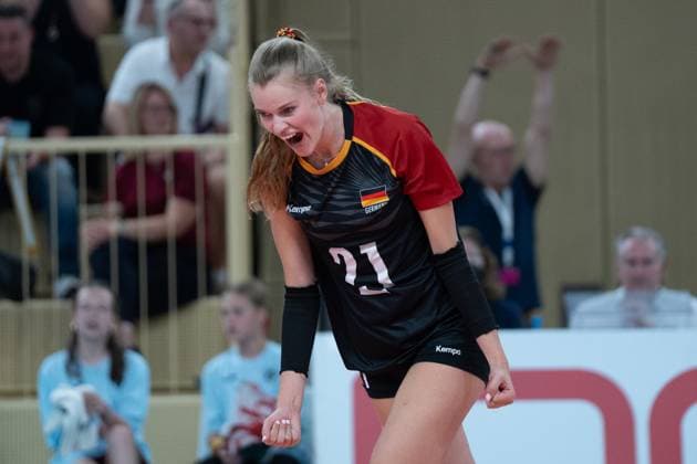 06.08.2025, xhfmx, Volleyball EM-Qualifikation, Deutschland - Schweiz Camilla Weitzel (Deutschland) jubelt über den Sieg gegen die Schweiz (DFL DFB REGULATIONS PROHIBIT ANY USE OF PHOTOGRAPHS as IMAGE SEQUENCES and or QUASI-VIDEO) Wiesbaden