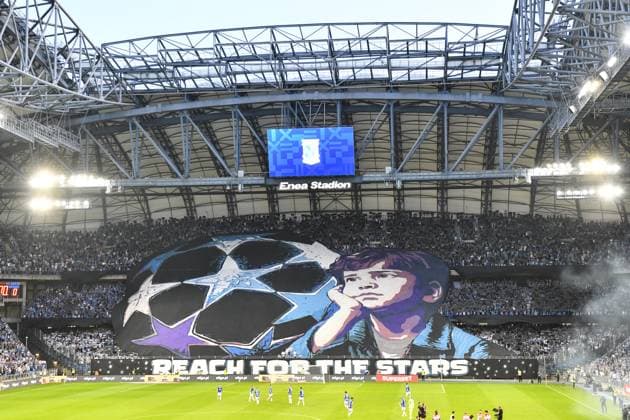 Lech fans during match of the third qualifying round of the UEFA Champions League between Lech Poznan vs Crvena Zvezda, Poland, on August 6 2025  Copyright: xMichalxDubiel IPAxSportx xipa-agency.netx xx IPA_61824360 IPA_Agency_IPA61824360