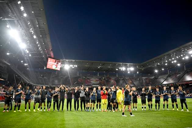 Salzburg v Club Brugge - UEFA Champions League SALZBURG, AUSTRIA - AUGUST 06 : players of Club Brugge celebrate the victory after the UEFA Champions League 2025 26 third qualifying round first leg between Salzburg and Club Brugge on August 6, 2025 in Salzburg, Austria, 06 08 2025 Salzburg Austria  Copyright: xTomasxSiskx