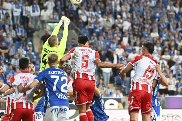 CALCIO - UEFA Champions League - Lech Poznan vs Crvena Zvezda Bartosz Mrozek during match of the third qualifying round of the UEFA Champions League between Lech Poznan vs Crvena Zvezda, Poland, on August 6 2025 Poznan Poland  Copyright: xIPAxSport ABACAx