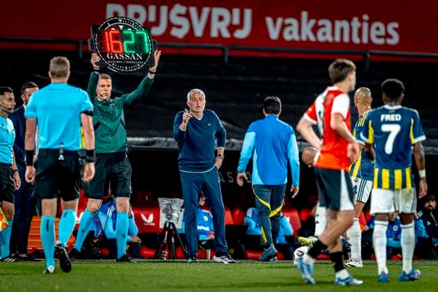 Fenerbahce SK trainer Jose Mourinho during the match Feyenoord - Fenerbahce at the Kuip Stadium for the third qualifying round champions league season 2025-2026 in Rotterdam, Netherlands on 6 august 2025, (photo by Marcel van Dorst EYE4images DeFodi Images)