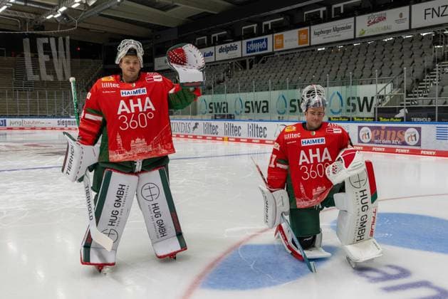 l-r: Michael Garteig 34 (Augsburger Panther), Peyton Jones 41 (Augsburger Panther), Mannschafts und Portraitbilder, Augsburger Panther, Saison 2025 2026, Eishockey, Penny-DEL, 06.08.2025 Augsburg Bayern Deutschland