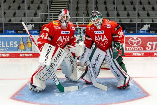 l-r: Peyton Jones 41 (Augsburger Panther), Michael Garteig 34 (Augsburger Panther), Mannschafts und Portraitbilder, Augsburger Panther, Saison 2025 2026, Eishockey, Penny-DEL, 06.08.2025 Augsburg Bayern Deutschland
