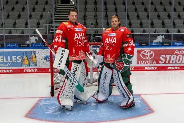 l-r: Peyton Jones 41 (Augsburger Panther), Michael Garteig 34 (Augsburger Panther), Mannschafts und Portraitbilder, Augsburger Panther, Saison 2025 2026, Eishockey, Penny-DEL, 06.08.2025 Augsburg Bayern Deutschland