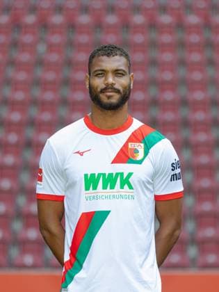 Steve MouniÃ ; FC Augsburg 1907; 1. BL, Porträttermin 2025 2026,