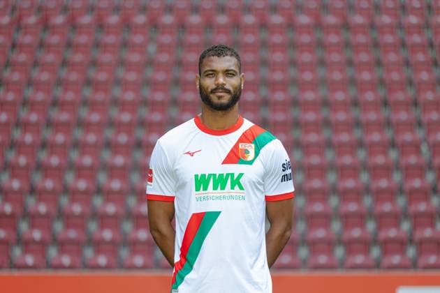 Steve MouniÃ ; FC Augsburg 1907; 1. BL, Porträttermin 2025 2026,