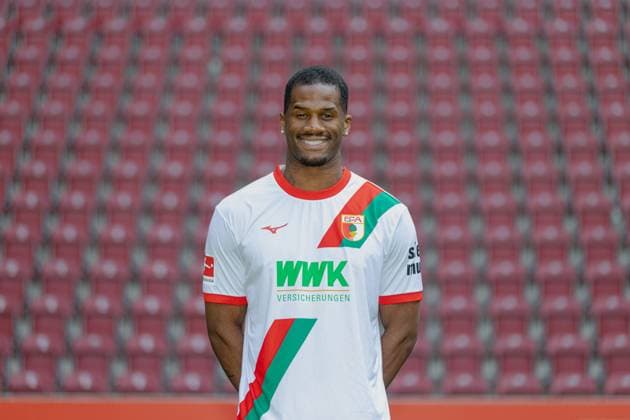 Samuel Essende; FC Augsburg 1907; 1. BL, Porträttermin 2025 2026,