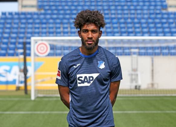 Kevin Akpoguma (Hoffenheim) . TSG 1899 Hoffenheim Porträttermin 2025 2026 . Sinsheim, GER, 06.08.2025 ,Fussball 3. Liga 2025 2026 . *** Kevin Akpoguma Hoffenheim TSG 1899 Hoffenheim portrait appointment 2025 2026 Sinsheim, GER, 06 08 2025 ,Soccer 3 Liga 2025 2026