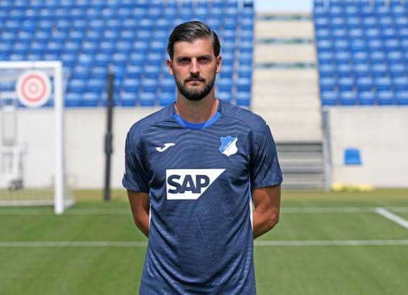 Florian Grillitsch (Hoffenheim) . TSG 1899 Hoffenheim Porträttermin 2025 2026 . Sinsheim, GER, 06.08.2025 ,Fussball 3. Liga 2025 2026 .