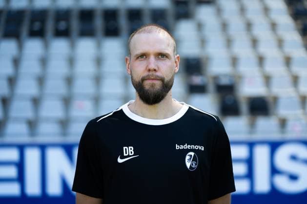 SC Freiburg Frauen, Media Day, 07.08.2025 Dominik Bergdorf (SC Freiburg, Torwarttrainer) SC Freiburg Frauen, Media Day, Dreisamstadion, 07.08.2025 DFB DFL REGULATIONS PROHIBIT ANY USE OF PHOTOGRAPHS AS IMAGE SEQUENCES AND OR QUASI-VIDEO. Copyright: xBEAUTIFULxSPORTS Boscox