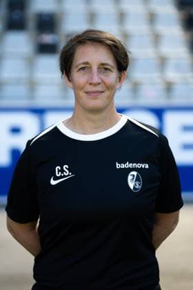 SC Freiburg Frauen, Media Day, 07.08.2025 Carolin Schneider (SC Freiburg, Leiterin Physiotherapie und Athletik) SC Freiburg Frauen, Media Day, Dreisamstadion, 07.08.2025 DFB DFL REGULATIONS PROHIBIT ANY USE OF PHOTOGRAPHS AS IMAGE SEQUENCES AND OR QUASI-VIDEO. Copyright: xBEAUTIFULxSPORTS Boscox