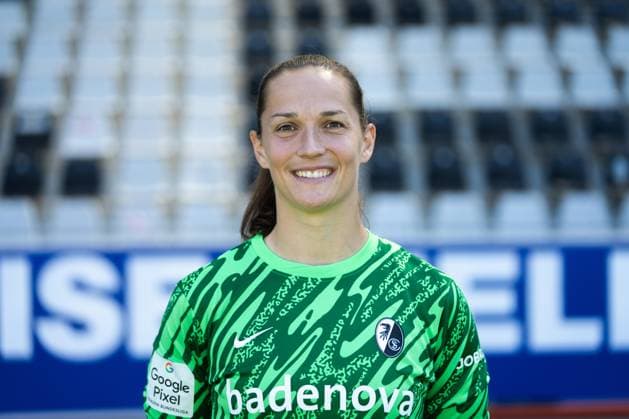 SC Freiburg Frauen, Media Day, 07.08.2025 Laura Benkarth (SC Freiburg, 1) SC Freiburg Frauen, Media Day, Dreisamstadion, 07.08.2025 DFB DFL REGULATIONS PROHIBIT ANY USE OF PHOTOGRAPHS AS IMAGE SEQUENCES AND OR QUASI-VIDEO. Copyright: xBEAUTIFULxSPORTS Boscox