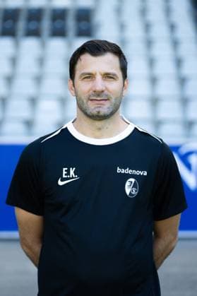SC Freiburg Frauen, Media Day, 07.08.2025 Edmond Kapllani (SC Freiburg, Trainer) SC Freiburg Frauen, Media Day, Dreisamstadion, 07.08.2025 DFB DFL REGULATIONS PROHIBIT ANY USE OF PHOTOGRAPHS AS IMAGE SEQUENCES AND OR QUASI-VIDEO. Copyright: xBEAUTIFULxSPORTS Boscox