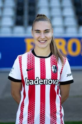 SC Freiburg Frauen, Media Day, 07.08.2025 Alena Bienz (SC Freiburg, 8) SC Freiburg Frauen, Media Day, Dreisamstadion, 07.08.2025 DFB DFL REGULATIONS PROHIBIT ANY USE OF PHOTOGRAPHS AS IMAGE SEQUENCES AND OR QUASI-VIDEO. Copyright: xBEAUTIFULxSPORTS Boscox