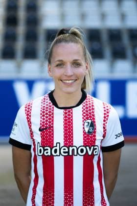 SC Freiburg Frauen, Media Day, 07.08.2025 Lisa Karl (SC Freiburg, 2) SC Freiburg Frauen, Media Day, Dreisamstadion, 07.08.2025 DFB DFL REGULATIONS PROHIBIT ANY USE OF PHOTOGRAPHS AS IMAGE SEQUENCES AND OR QUASI-VIDEO. Copyright: xBEAUTIFULxSPORTS Boscox