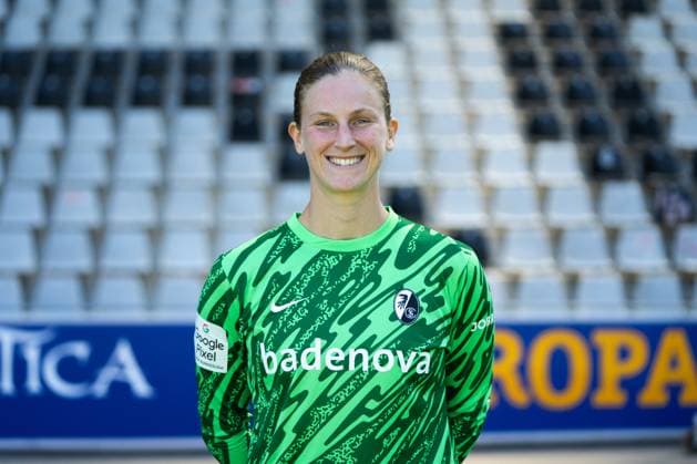 SC Freiburg Frauen, Media Day, 07.08.2025 Sarah-Lisa Dübel (SC Freiburg, 32) SC Freiburg Frauen, Media Day, Dreisamstadion, 07.08.2025 DFB DFL REGULATIONS PROHIBIT ANY USE OF PHOTOGRAPHS AS IMAGE SEQUENCES AND OR QUASI-VIDEO. Copyright: xBEAUTIFULxSPORTS Boscox