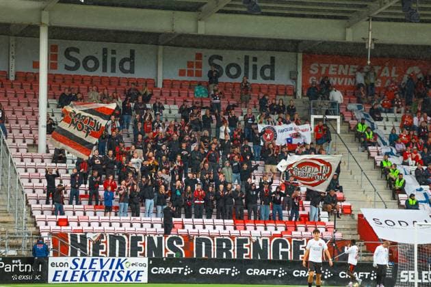 Europa League qualification round 3 in football 2025 Fredrikstad FC Midtjylland Fredrikstad 20250807 FC Midtjylland supporters for Europa League qualification round 3 in football between Fredrikstad and FC Midtjylland at Fredrikstad Stadium Photo Thomas Andersen NTB Fredrikstad Norway EDITORIAL USE ONLY RESTRICTED USE FOR BETTING COMPANIES  Copyright: xThomasxAndersenx xNTBx
