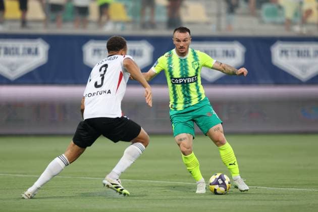 LARNAKA 07.08.2025 PIERWSZY MECZ III RUNDA ELIMINACYJNA LIGA EUROPY SEZON 2025 26: AEK LARNAKA - LEGIA WARSZAWA --- UEFA EUROPA LEAGUE THIRD QUALIFYING ROUND FIRST MATCH: AEK LARNACA - LEGIA WARSAW STEVE KAPUADI DJORDJE IVANOVIC FOT. PIOTR KUCZA FOTOPYK NEWSPIX.PL --- newspix.pl POLAND OUT! 