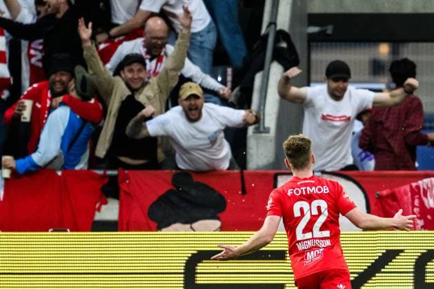 250807 Saevar Atli Magnusson of Brann celebrates after 0-2 during the UEFA Champions League qualifier football match between Häcken and Brann on August 7, 2025 in Göteborg. Photo: Carl Sandin BILDBYRAN kod CS CS0748 fotboll football soccer fotball uefa europa league europa league häcken brann bbeng jubel Copyright: CARLxSANDIN BB250807CS072