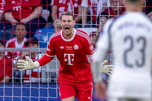 07.08.2025: Fußball: Testspiel FC Bayern München - Tottenham Hotspurs, Allianzarena: Torwart Manuel Neuer (FC Bayern München) gibt Anweisungen. *** 07 08 2025 Soccer test match FC Bayern Munich Tottenham Hotspurs, Allianzarena Goalkeeper Manuel Neuer FC Bayern Munich gives instructions Copyright: xDavidxInderliedx