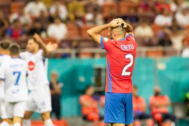 August 07, 2025, UEFA EUROPA LEAGUE, Third qualifying round 1st leg, FCSV (ROU) vs Drita (KOS), Bucharest, National Arena Stadium 9 Arb Manaj scores his side second goal and celebrates with team mates wile 2 Valentin Cretu is waching