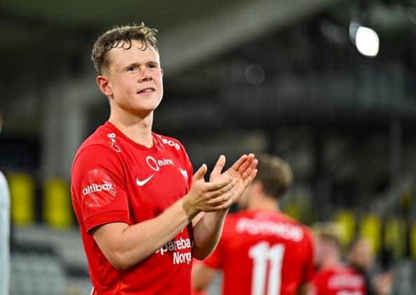 GOTHENBURG, SWEDEN 20250807 Brann s Eggert Aron GuÃ°mundsson celebrates after the victory in Thursday s Uefa Europa League third qualifying round soccer match between Sweden s BK Häcken and Norway s SK Brann, match 1 of 2 at Bravida Arena in Gothenburg, Sweden, August 7, 2025. GÖTEBORG SWEDEN x9200x