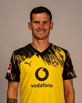 Borussia Dortmund; 1. BL, Porträttermin 2025 2026 Borussia Dortmund; 1. BL, Porträttermin 2025 2026 Pascal Groß; Borussia Dortmund; 1. BL, Porträttermin 2025 2026 Foto: Borussia Dortmund Hendrik Deckers via Revierfoto Dortmund Trainingsgelände Hohenbuschei Nordrhein-Westfalen Deutschland