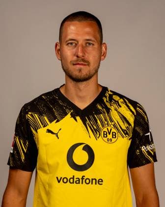 Borussia Dortmund; 1. BL, Porträttermin 2025 2026 Borussia Dortmund; 1. BL, Porträttermin 2025 2026 Waldemar Anton; Borussia Dortmund; 1. BL, Porträttermin 2025 2026 Foto: Borussia Dortmund Hendrik Deckers via Revierfoto Dortmund Trainingsgelände Hohenbuschei Nordrhein-Westfalen Deutschland *** Borussia Dortmund 1 BL, portrait date 2025 2026 Borussia Dortmund 1 BL, portrait date 2025 2026 Waldemar Anton Borussia Dortmund 1 BL, portrait date 2025 2026 Photo Borussia Dortmund Hendrik Deckers via Revierfoto Dortmund Training ground Hohenbuschei North Rhine-Westphalia Germany Poolfoto Borussia Dortmund Hendrik Deck ,EDITORIAL USE ONLY