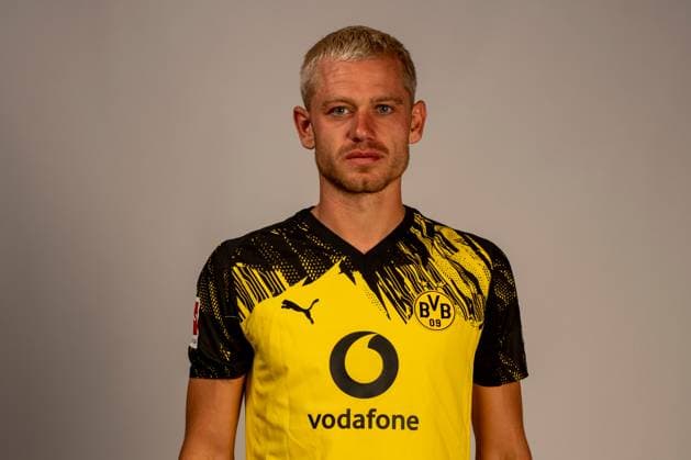 Borussia Dortmund; 1. BL, Porträttermin 2025 2026 Borussia Dortmund; 1. BL, Porträttermin 2025 2026 Julian Ryerson; Borussia Dortmund; 1. BL, Porträttermin 2025 2026 Foto: Borussia Dortmund Hendrik Deckers via Revierfoto Dortmund Trainingsgelände Hohenbuschei Nordrhein-Westfalen Deutschland