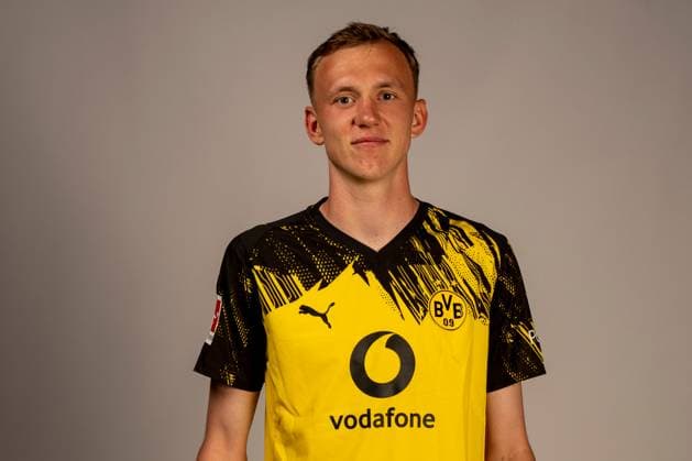 Borussia Dortmund; 1. BL, Porträttermin 2025 2026 Borussia Dortmund; 1. BL, Porträttermin 2025 2026 Maximilian Beier; Borussia Dortmund; 1. BL, Porträttermin 2025 2026 Foto: Borussia Dortmund Hendrik Deckers via Revierfoto Dortmund Trainingsgelände Hohenbuschei Nordrhein-Westfalen Deutschland *** Borussia Dortmund 1 BL, portrait date 2025 2026 Borussia Dortmund 1 BL, portrait date 2025 2026 Maximilian Beier Borussia Dortmund 1 BL, portrait date 2025 2026 Photo Borussia Dortmund Hendrik Deckers via Revierfoto Dortmund Training ground Hohenbuschei North Rhine-Westphalia Germany Poolfoto Borussia Dortmund Hendrik Deck ,EDITORIAL USE ONLY