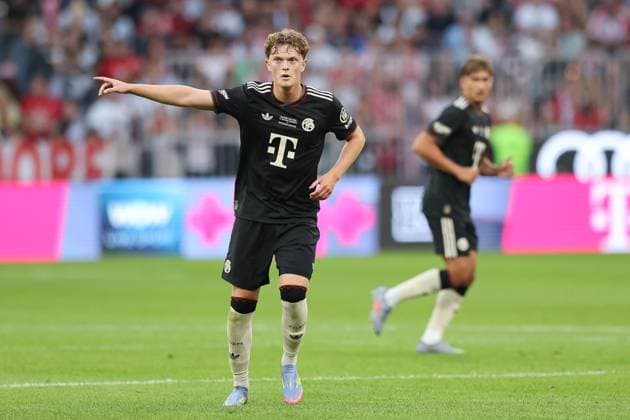 Paul Wanner (FC Bayern Muenchen, 24) gestikuliert, GER, FC Bayern Muenchen vs. Tottenham Hotspur, Fussball, Telekom Cup, Testspiel, Saison 2025 2026, 07.08.2025, GER, FC Bayern Muenchen vs. Tottenham Hotspur, Fussball, Telekom Cup, Testspiel, Saison 2025 2026, 07.08.2025 Muenchen *** Paul Wanner FC Bayern Muenchen, 24 gestures, GER, FC Bayern Muenchen vs Tottenham Hotspur, Football, Telekom Cup, Test match, 2025 2026 season, 07 08 2025, GER, FC Bayern Muenchen vs Tottenham Hotspur, Football, Telekom Cup, Test match, 2025 2026 season, 07 08 2025 Muenchen Copyright: xEibner-Pressefoto JennixMaulx EP_JML