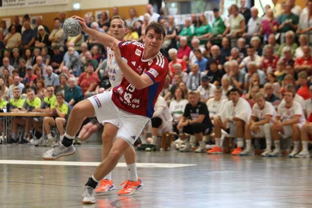 IHC 2025: HSV Hamburg vs Kolstad IL; 08.08.25 Maximilian Botta (Nr.19, Hamburger Verein Hamburg) IHC 2025: HSV Hamburg vs Kolstad IL, KGS-Sporthalle am 08.08.25 Copyright: xBEAUTIFULxSPORTS MarioxM.xKobergx