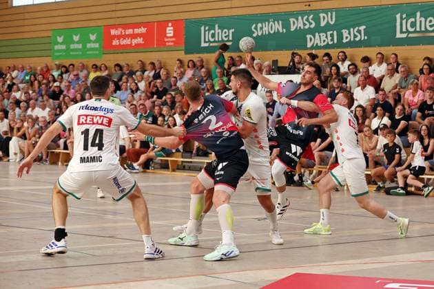 08.08.2025, xovx, Handball Lindencup 2025, HSG Wetzlar - SC DHfK Leipzig v.l. Marko Mamic (SC DHfK Leipzig), Nikola Grahovac (HSG Wetzlar), Luka Rogan (SC DHfK Leipzig), Leonard Zaum (HSG Wetzlar), Tomas Piroch (SC DHfK Leipzig) Linden Stadthalle Hessen Deutschland (DE)