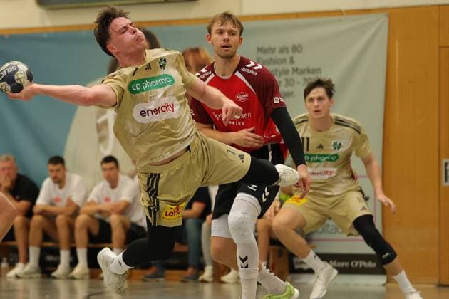 IHC 2025: TSV Hannover-Burgdorf vs Aalborg Handbold; 08.08.25 Leif Tissier (Nr.07, TSV Hannover-Burgdorf), Sander Sagosen (Nr.05, Aalborg Handbold) IHC 2025: TSV Hannover-Burgdorf vs Aalborg Handbold, KGS-Sporthalle am 08.08.25 Copyright: xBEAUTIFULxSPORTS MarioxM.xKobergx