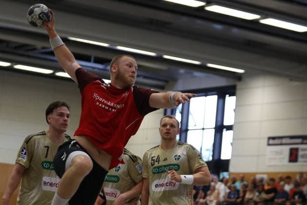 IHC 2025: TSV Hannover-Burgdorf vs Aalborg Handbold; 08.08.25 Felix Möller (Nr.20, Aalborg Handbold) IHC 2025: TSV Hannover-Burgdorf vs Aalborg Handbold, KGS-Sporthalle am 08.08.25 Copyright: xBEAUTIFULxSPORTS MarioxM.xKobergx