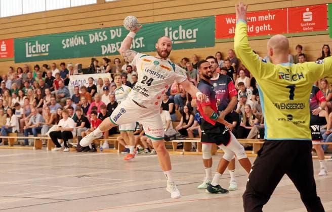 08.08.2025, xovx, Handball Lindencup 2025, HSG Wetzlar - SC DHfK Leipzig v.l. Moritz Preuss (SC DHfK Leipzig), Philipp Ahouansou (HSG Wetzlar), Stefan Cavor (HSG Wetzlar), Bart Ravensbergen (HSG Wetzlar) Linden Stadthalle Hessen Deutschland (DE)