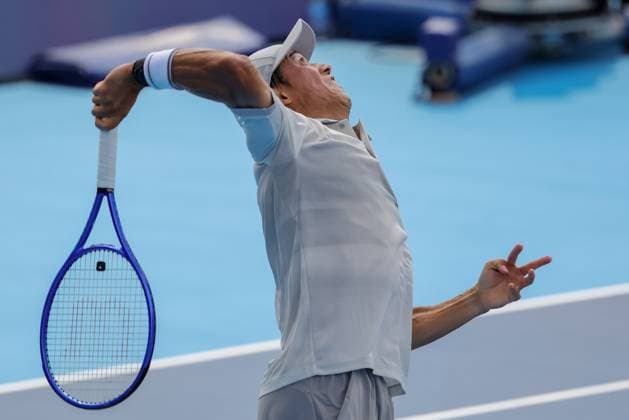 August 8, 2025, Mason, Ohio, U.S: Kei Nishikori (JPN) serves during FridayÃ¢â‚¬â ¢s first round of the Cincinnati Open at the Lindner Family Tennis Center , Mason, Oh. Mason U.S - ZUMAs304 20250808_zaf_s304_126 Copyright: xScottxStuartx