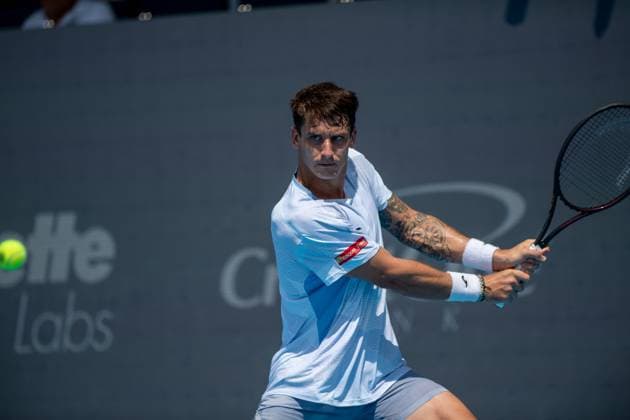 Cincinnati Open: Round 1 Match Camilo Uno Carabelli And Kei Nishikori Camilo Ugo Carabelli is seen during the Round 1 match between Camilo Ugo Carabelli and Kei Nishikori at the Cincinnati Open in Mason, Ohio, on August 8, 2025. Mason Ohio United States  Copyright: xJasonxWhitmanx originalFilename:whitman-cincinna250808_npQVm.jpg
