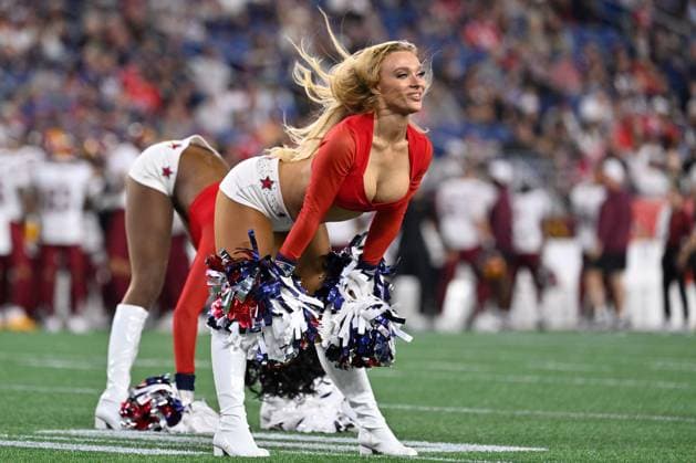 Aug 8, 2025; Foxborough, MA, USA; The New England Patriots cheerleaders perform during the second half of a game against the Washington Commanders at Gillette Stadium. CSM Foxborough USA - ZUMAc04_ 20250808_faf_c04_029 Copyright: xEricxCanhax