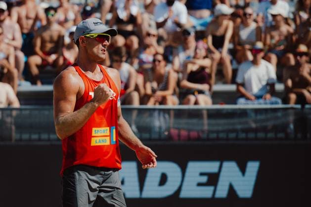 Beach volleyball, Beachvolleyball - Baden Challenge BADEN,AUSTRIA,09.AUG.25 - BEACH VOLLEYBALL - FIVB World Tour - Baden Challenge. Image shows the rejoicing of Alejandro Huerta Pastor (ESP).  GEPAxpictures xAlexanderxSolc