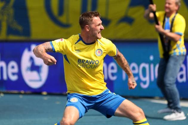 Braunschweig vs. Fürth, 2. BL Braunschweig, 09.08.2025, FUßBALL - Eintracht Braunschweig vs. SpVgg Greuther Fürth, 2. BL, Saison 2025 26. Sebastian Polter (Eintracht Braunschweig) jubelt nach seinem Elfmetertor zum 3:2 Braunschweig