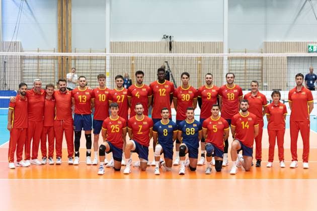 250809 Players of Spain ahead of Eurovolley Qualifier match between Sweden and Spain on August 9, 2025 in Habo. Photo: Robert Boman BILDBYRAN kod XZ XZ0216 volleyboll volleyball landslaget sverige spanien national team, Nationalteam bbeng em-kval em kval herrlandslaget Copyright: ROBERTxBOMAN BB250809BB520