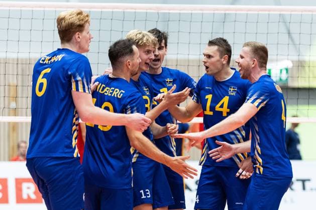 250809 Players of Sweden celebrate during Eurovolley Qualifier match between Sweden and Spain on August 9, 2025 in Habo. Photo: Robert Boman BILDBYRAN kod XZ XZ0216 volleyboll volleyball landslaget sverige spanien national team, Nationalteam bbeng em-kval em kval herrlandslaget publik Copyright: ROBERTxBOMAN BB250809BB620