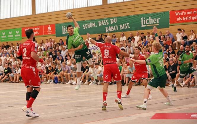09.08.2025, xovx, Handball Lindencup 2025, HSG Wetzlar - MT Melsungen v.l. Ruben Marchan (MT Melsungen), Stefan Cavor (HSG Wetzlar), Adrian Sipos (MT Melsungen), Nikolaj Enderleit (MT Melsungen), Georg Löwen (HSG Wetzlar) Linden Stadthalle Hessen Deutschland (DE)