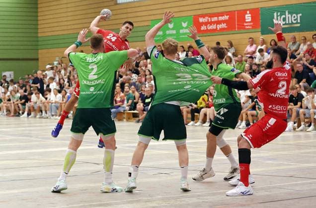 09.08.2025, xovx, Handball Lindencup 2025, HSG Wetzlar - MT Melsungen v.l. Nikola Grahovac (HSG Wetzlar), Alexandre Cavalcanti (MT Melsungen), Georg Löwen (HSG Wetzlar), Niklas Theiß(HSG Wetzlar), Ruben Marchan (MT Melsungen) Linden Stadthalle Hessen Deutschland (DE)
