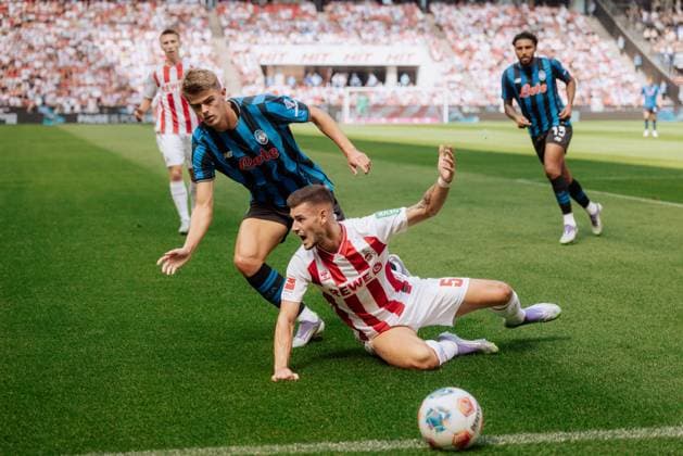 Köln, Germany, August 9th 2025 Tom Krauß ( 5 - 1.FC Koeln) getting fouled by Charles De Ketelaere ( 17 - Atalanta BC) during the the friendly match between 1.FC Koeln and Atalanta Bergamo at RheinEnergieStadion, in Koeln, Germany. (Gabor Baumgarten SPP)  Copyright: xGaborxBaumgartenx xSPPx spp-en-GaBaSp-25_09_1.FC Kln_Atalanta Bergamo_Gabor_Baumgarten-526336