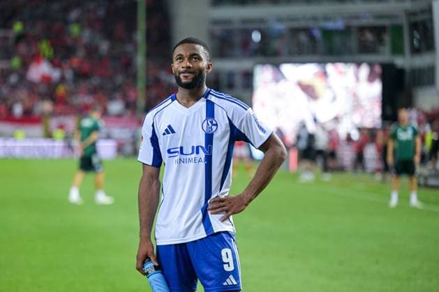 09.08.2025, Fussball, 2. Bundesliga, Saison 2025 2026, 2. Spieltag, 1. FC Kaiserslautern - FC Schalke 04, Moussa Sylla (FC Schalke 04) xRHR-FOTO YYx Copyright: KROEGER RHR-FOTOx RHR-FOTO YY
