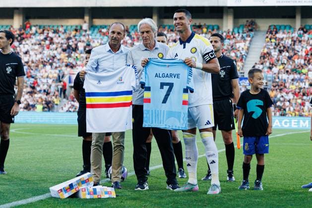 Jorge Jesus and Cristiano Ronaldo seen during Friendly game between Al-Nassr Football Club and Rio Ave FC (Maciej Rogowski) Algarve Estadio Algarve Portugal Copyright: xMaciejxRogowskix alnassrrioave2526-235
